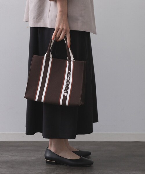 OPAQUE.CLIP（オペークドットクリップ）の「【2WAY】ラインハンドルスクエアニットミドルトートバッグ（トートバッグ・レディース・ブラック/ネイビー/ベージュ/ブラウン系その他・00）」の11枚目の写真