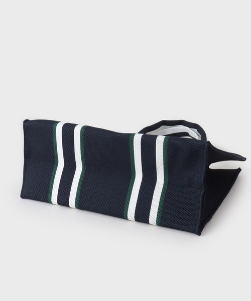 OPAQUE.CLIP（オペークドットクリップ）の「【2WAY】ラインハンドルスクエアニットミドルトートバッグ（トートバッグ・レディース・ブラック/ネイビー/ベージュ/ブラウン系その他・00）」の21枚目の写真