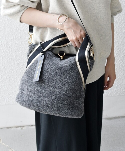 SHIPS any別注】Folna: 2WAY ライン リバーシブル ショルダー バッグ