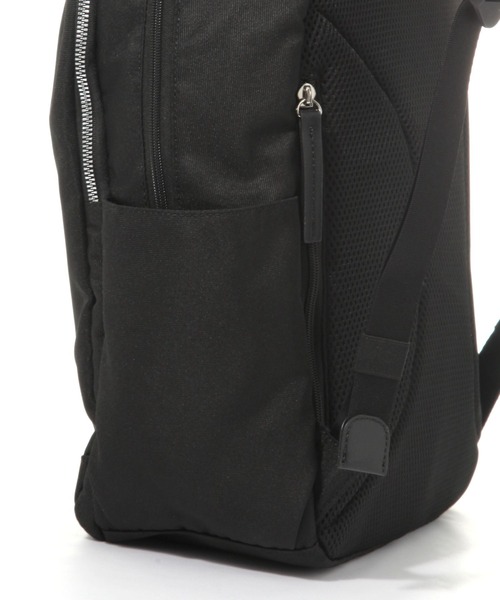 GLOBAL WORK(グローバルワーク)の「撥水軽量サコッシュ付きリュック/一部店舗限定/495469(バックパック/リュック・レディース・ブラック/グレー/オフホワイト・FREE)」の5枚目の写真
