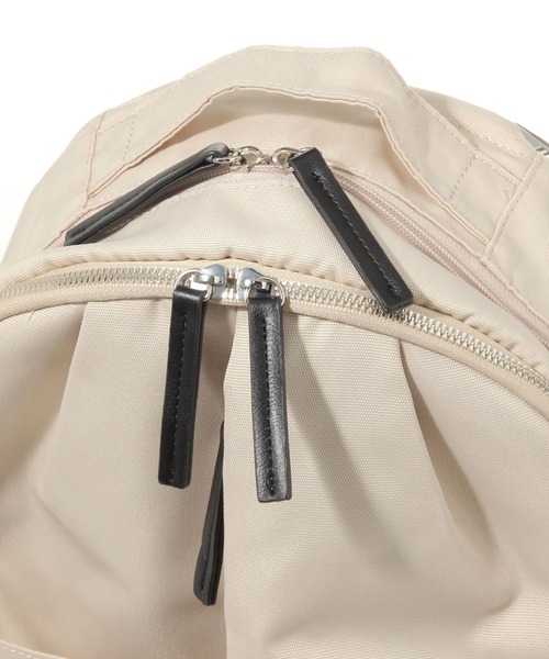 GLOBAL WORK(グローバルワーク)の「撥水軽量サコッシュ付きリュック/一部店舗限定/495469(バックパック/リュック・レディース・ブラック/グレー/オフホワイト・FREE)」の19枚目の写真