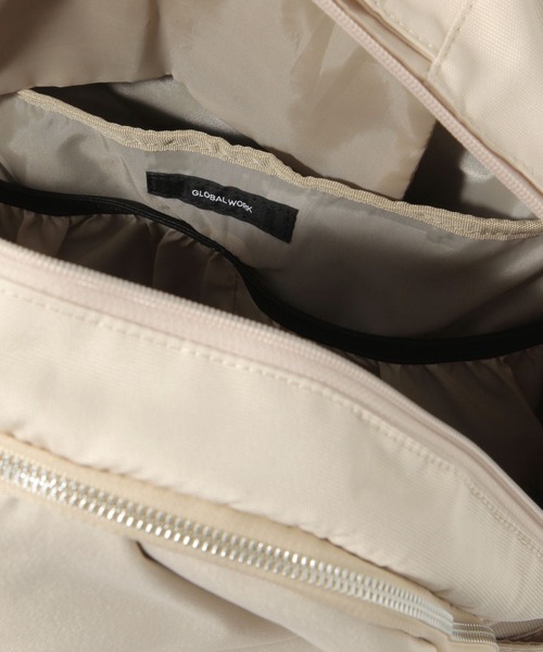 GLOBAL WORK(グローバルワーク)の「撥水軽量サコッシュ付きリュック/一部店舗限定/495469(バックパック/リュック・レディース・ブラック/グレー/オフホワイト・FREE)」の17枚目の写真