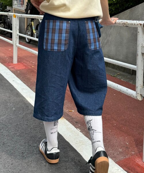 CIAOPANIC TYPY（チャオパニックティピー）の「【UNISEX】バックチェックポケットハーフパンツ（その他パンツ・レディース・ベージュ/インディゴブルー/ブラック・MEDIUM/LARGE）」の5枚目の写真