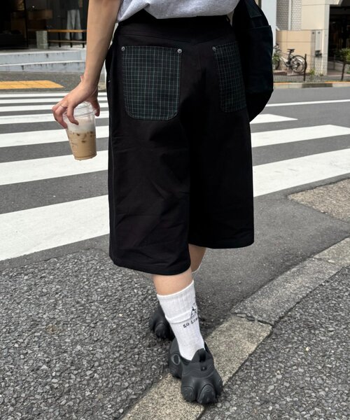 CIAOPANIC TYPY（チャオパニックティピー）の「【UNISEX】バックチェックポケットハーフパンツ（その他パンツ・レディース・ベージュ/インディゴブルー/ブラック・MEDIUM/LARGE）」の7枚目の写真