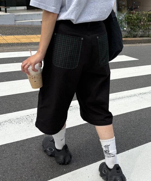 CIAOPANIC TYPY（チャオパニックティピー）の「【UNISEX】バックチェックポケットハーフパンツ（その他パンツ・レディース・ベージュ/インディゴブルー/ブラック・MEDIUM/LARGE）」の10枚目の写真