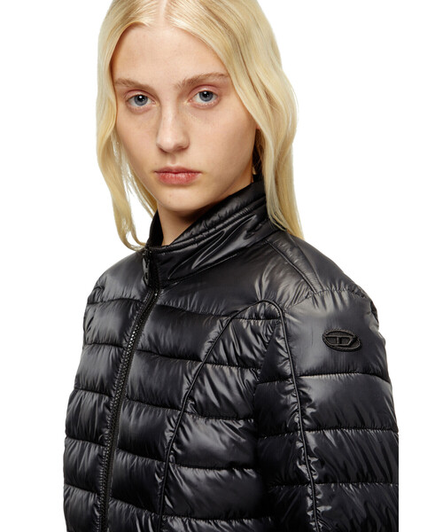 DIESEL（ディーゼル）の「ウィメンズ パファージャケット W-PILOT-FEM（ブルゾン・レディース・ブラック・38/40/44/42）」の4枚目の写真