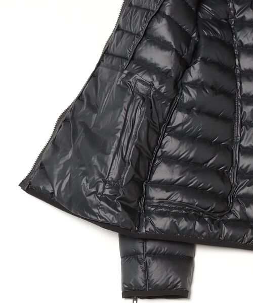 DIESEL（ディーゼル）の「ウィメンズ パファージャケット W-PILOT-FEM（ブルゾン・レディース・ブラック・38/40/44/42）」の3枚目の写真