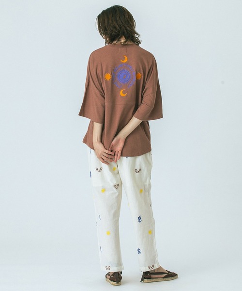 HLAADA(フラーダ)の「(HLAADA for ROSEBUD)EMBROIDERY FOOT BALL TEE(Tシャツ/カットソー・レディース・ホワイト/ブラウン・ONE SIZE)」の22枚目の写真