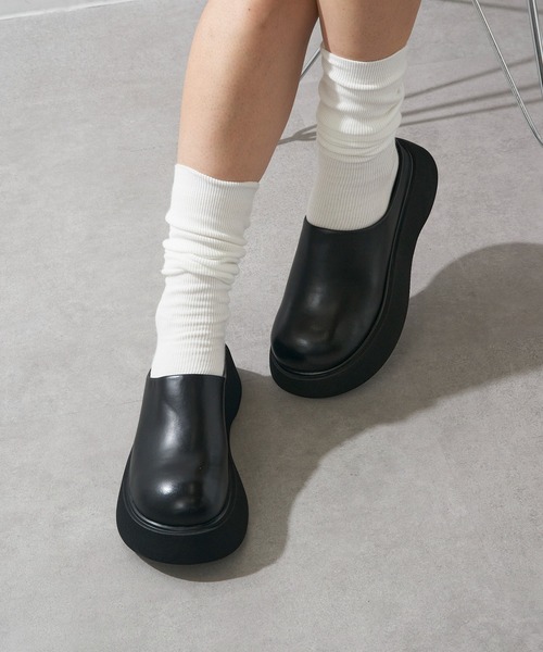 SETUP7（セットアップセブン）の「【SETUP7】厚底バックオープンサボ  クロックサンダル　ボリュームソール　KNF-TP（サンダル・レディース・ブラウン/ブラック・38/37/36）」の2枚目の写真