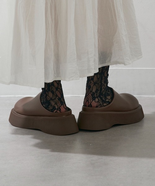 SETUP7（セットアップセブン）の「【SETUP7】厚底バックオープンサボ  クロックサンダル　ボリュームソール　KNF-TP（サンダル・レディース・ブラウン/ブラック・38/37/36）」の14枚目の写真