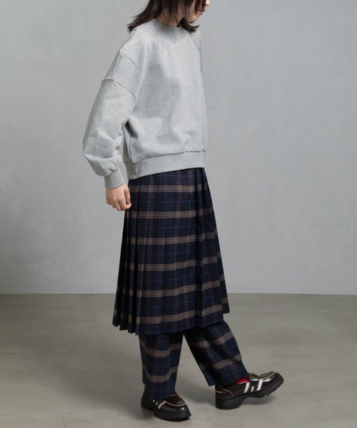 MARECHAL TERRE（マルシャルテル）の「カラースウェットトップス（スウェット・レディース・グレー/ブラック/ダークブルー/ホワイト/レッド・MEDIUM）」の20枚目の写真