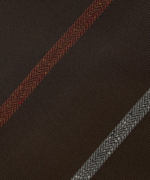 UNITED ARROWS（ユナイテッドアローズ）の「２トーン レジメンタル ネクタイ（ネクタイ・メンズ・ダークブラウン/ネイビー/ダークグレー・FREE）」の7枚目の写真