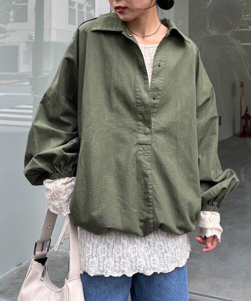 CIAOPANIC TYPY(チャオパニックティピー)の「【シーズンレスで活躍】リップストップオーバーサイズアノラック(ブルゾン・レディース・ブラック/カーキ/アイボリー・ONE SIZE)」の9枚目の写真