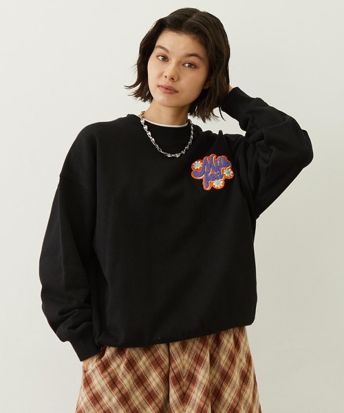 MILKFED.（ミルクフェド）の「FLOWER LOGO CHENILLE EMBROIDERY SWEAT TOP（スウェット・レディース・ライトブルー/ブラック/オートミール・M/L）」の16枚目の写真
