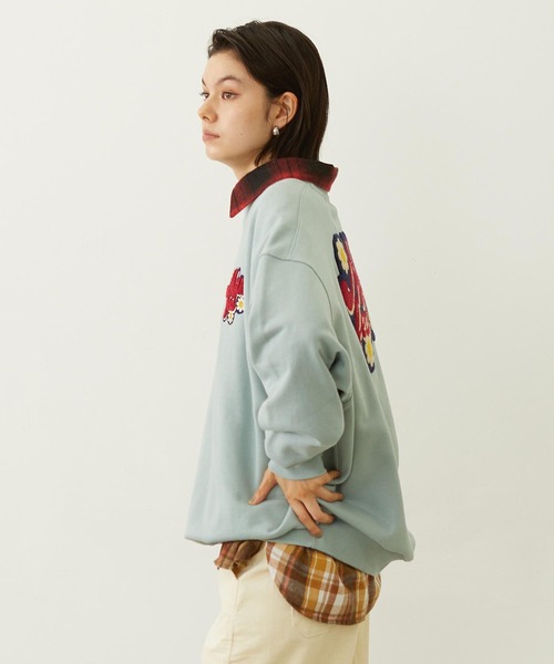 MILKFED.（ミルクフェド）の「FLOWER LOGO CHENILLE EMBROIDERY SWEAT TOP（スウェット・レディース・ライトブルー/ブラック/オートミール・M/L）」の21枚目の写真