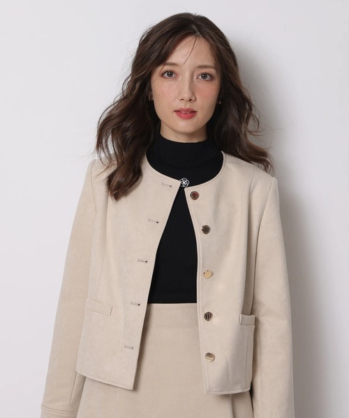 Apuweiser-riche（アプワイザーリッシェ）の「スエードノーカラージャケット（その他アウター・レディース・ベージュ系その他・2/1）」の4枚目の写真