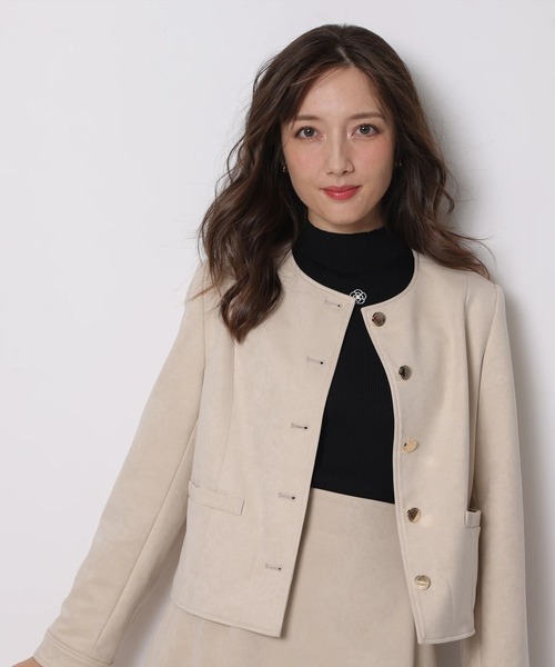 Apuweiser-riche（アプワイザーリッシェ）の「スエードノーカラージャケット（その他アウター・レディース・ベージュ系その他・2/1）」の5枚目の写真