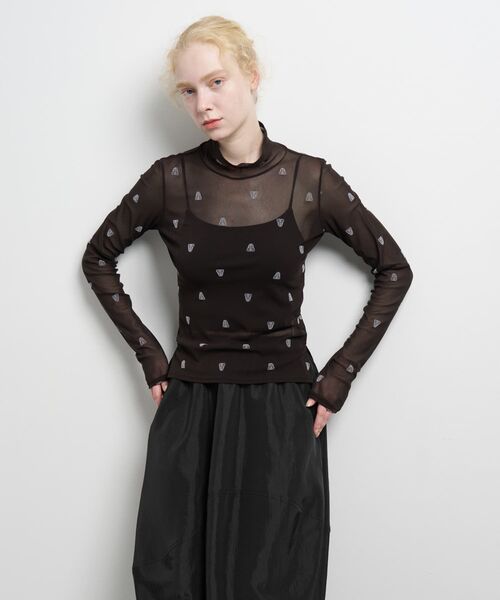 LANVIN en Bleu(ランバンオンブルー)の「ART DECO 100th Anniversaryフロッキープリントチュールカットソー(Tシャツ/カットソー・レディース・ブラウン・38)」の2枚目の写真