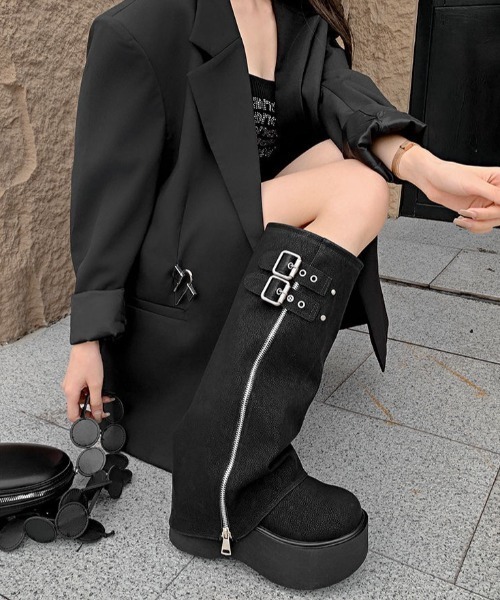 yuue' ( wear )(ユーイ)の「ダブルベルト厚底ロングカバーブーツ(ブーツ・レディース・ブラック/ブラウン・24.5cm/23.5cm/25.0cm/24.0cm/23.0cm)」の4枚目の写真
