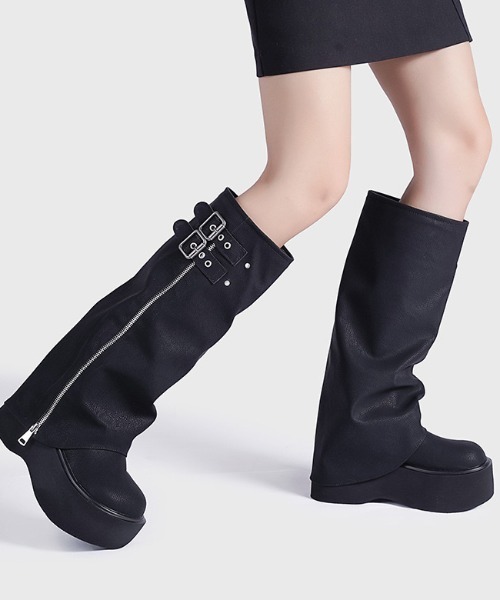 yuue' ( wear )(ユーイ)の「ダブルベルト厚底ロングカバーブーツ(ブーツ・レディース・ブラック/ブラウン・24.5cm/23.5cm/25.0cm/24.0cm/23.0cm)」の12枚目の写真