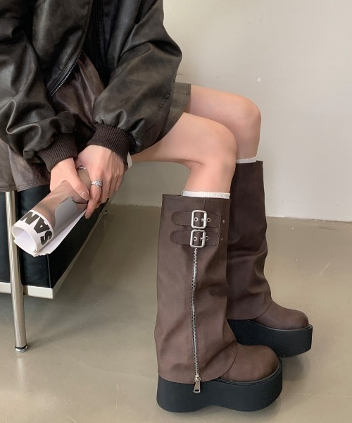 yuue' ( wear )(ユーイ)の「ダブルベルト厚底ロングカバーブーツ(ブーツ・レディース・ブラック/ブラウン・24.5cm/23.5cm/25.0cm/24.0cm/23.0cm)」の13枚目の写真