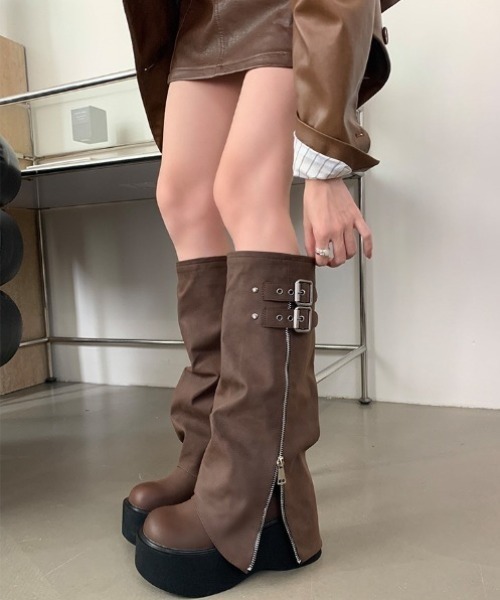 yuue' ( wear )(ユーイ)の「ダブルベルト厚底ロングカバーブーツ(ブーツ・レディース・ブラック/ブラウン・24.5cm/23.5cm/25.0cm/24.0cm/23.0cm)」の21枚目の写真