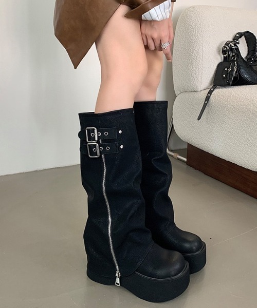 yuue' ( wear )(ユーイ)の「ダブルベルト厚底ロングカバーブーツ(ブーツ・レディース・ブラック/ブラウン・24.5cm/23.5cm/25.0cm/24.0cm/23.0cm)」の8枚目の写真