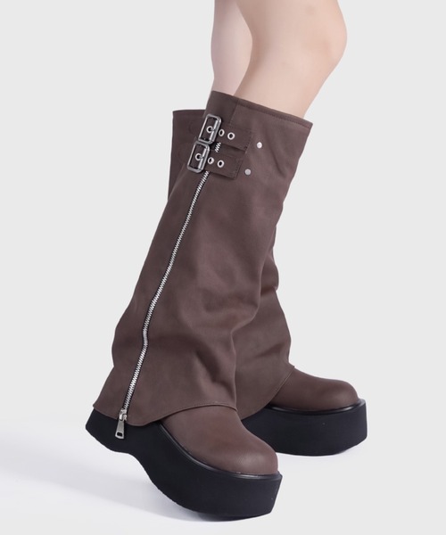 yuue' ( wear )(ユーイ)の「ダブルベルト厚底ロングカバーブーツ(ブーツ・レディース・ブラック/ブラウン・24.5cm/23.5cm/25.0cm/24.0cm/23.0cm)」の14枚目の写真
