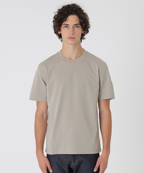 BLACK LABEL CRESTBRIDGE(ブラックレーベル・クレストブリッジ)の「10カラーレタードスリーブTシャツ(Tシャツ/カットソー・メンズ・レッド系その他/ベージュ系その他/ピンク系その他2/ネイビー/オフホワイト/ブルー/ライトイエロー/グレー系その他/ブラック/ブルー系その他4・M/L/XL)」の5枚目の写真