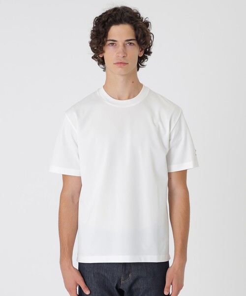 BLACK LABEL CRESTBRIDGE(ブラックレーベル・クレストブリッジ)の「10カラーレタードスリーブTシャツ(Tシャツ/カットソー・メンズ・レッド系その他/ベージュ系その他/ピンク系その他2/ネイビー/オフホワイト/ブルー/ライトイエロー/グレー系その他/ブラック/ブルー系その他4・M/L/XL)」の2枚目の写真