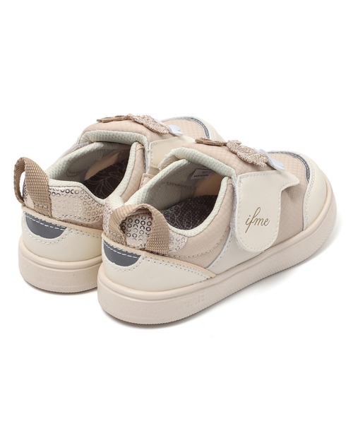 IFME（イフミー）の「KIDS｜ifme CALIN フラワーブーケスニーカー[リンクコーデ]（スニーカー・キッズ・ベージュ/パープル/グレー・15.0cm/15.5cm/16.0cm/16.5cm/17.0cm/17.5cm/18.0cm/18.5cm/19.0cm/19.5cm/20.0cm/20.5cm/21.0cm）」の4枚目の写真