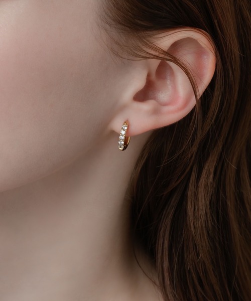 muku(ムク)の「PIERCE/ZIRCONIA LINE(ピアス(両耳用)・レディース・シルバー/ゴールド/シャンパン・FREE)」の14枚目の写真