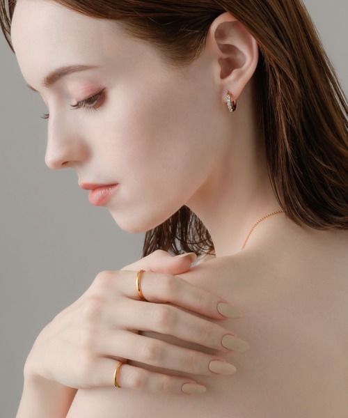 muku(ムク)の「PIERCE/ZIRCONIA LINE(ピアス(両耳用)・レディース・シルバー/ゴールド/シャンパン・FREE)」の17枚目の写真