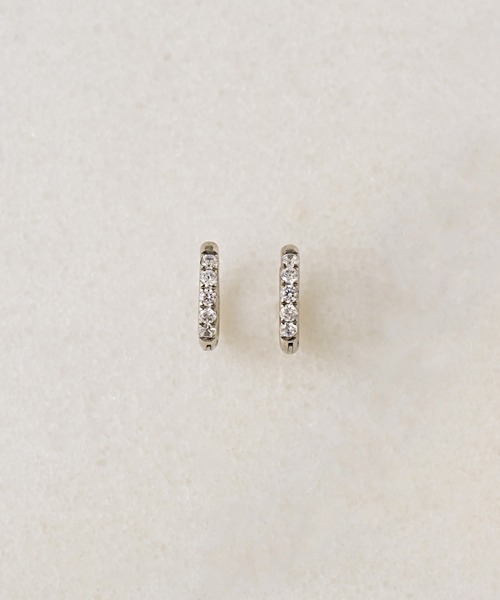 muku(ムク)の「PIERCE/ZIRCONIA LINE(ピアス(両耳用)・レディース・シルバー/ゴールド/シャンパン・FREE)」の22枚目の写真