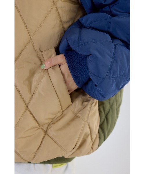 RODEO CROWNS WIDE BOWL（ロデオクラウンズワイドボウル）の「キルティングフードブルゾン（ブルゾン・レディース・ブラック/ベージュ/オフホワイト/マルチ・FREE）」の8枚目の写真