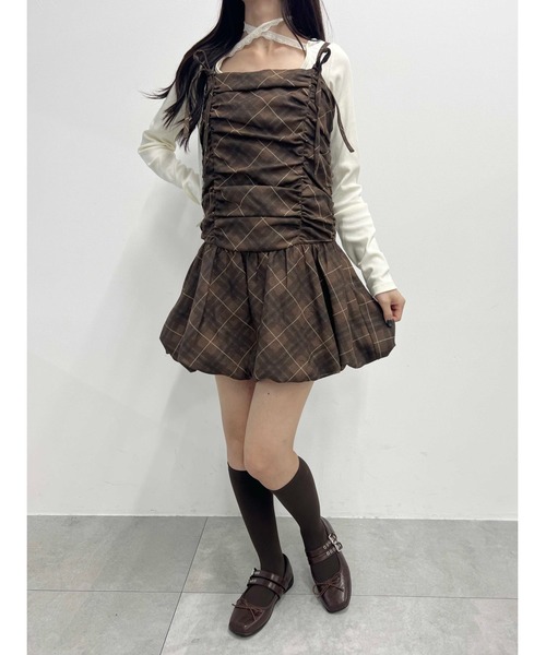 PHILLY(フィリー)の「チェックギャザーバルーンワンピース(ワンピース・レディース・ブラウン/ネイビー・FREE)」の5枚目の写真