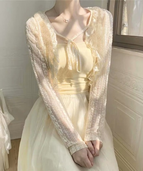 Miniministore(ミニミニストア)の「レースボレロカーディガン シアートップス(カーディガン/ボレロ・レディース・ベージュ/ブラック/ホワイト・M/S)」の4枚目の写真
