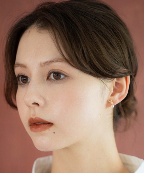 NOELA(ノエラ)の「パールノットピアス(ピアス(両耳用)・レディース・シルバー/ゴールド・フリー)」の2枚目の写真