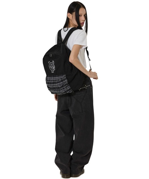 OY（オーワイ）の「『OY/オーワイ』PATCH LOGO BACKPACK/パッチロゴ バックパック（バックパック/リュック・レディース・ブラック・FREE）」の5枚目の写真