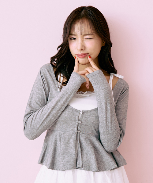Mi-je（ミジェ）の「ペプラムレイヤードキャミSET【韓国ファッション】（アンサンブル・レディース・ピンク/グレー・F）」の4枚目の写真