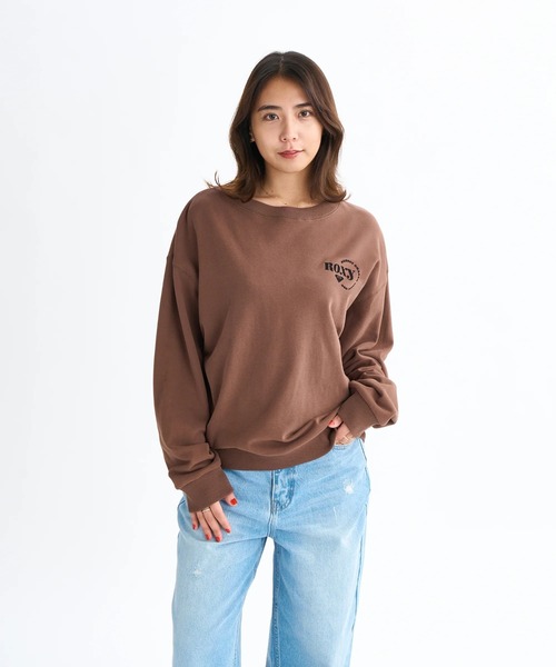ROXY（ロキシー）の「JIVY PULL OVER /ロキシーロゴワンポイントドロップショルダープルオーバースウェットトレーナー（スウェット・レディース・ナチュラル/ブラウン/ブラック・SMALL/MEDIUM/LARGE）」の2枚目の写真