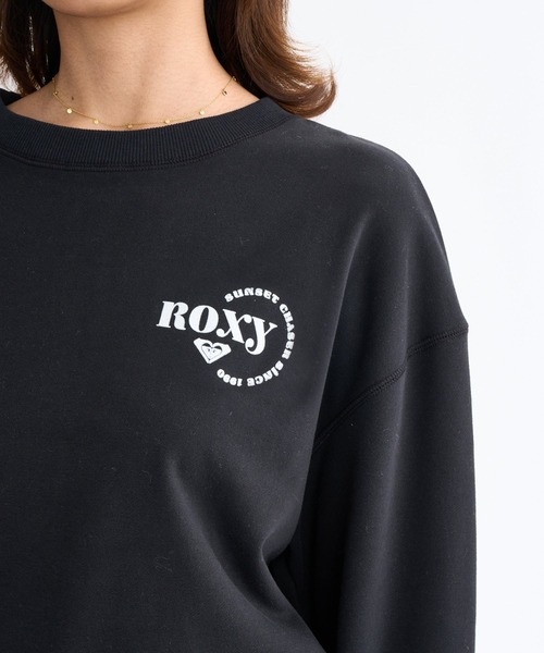 ROXY（ロキシー）の「JIVY PULL OVER /ロキシーロゴワンポイントドロップショルダープルオーバースウェットトレーナー（スウェット・レディース・ナチュラル/ブラウン/ブラック・SMALL/MEDIUM/LARGE）」の7枚目の写真
