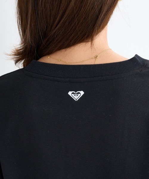 ROXY（ロキシー）の「JIVY PULL OVER /ロキシーロゴワンポイントドロップショルダープルオーバースウェットトレーナー（スウェット・レディース・ナチュラル/ブラウン/ブラック・SMALL/MEDIUM/LARGE）」の8枚目の写真