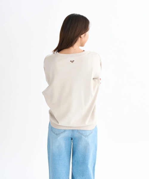 ROXY（ロキシー）の「JIVY PULL OVER /ロキシーロゴワンポイントドロップショルダープルオーバースウェットトレーナー（スウェット・レディース・ナチュラル/ブラウン/ブラック・SMALL/MEDIUM/LARGE）」の15枚目の写真