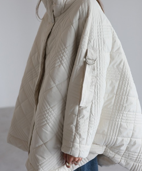 Bonjour Sagan（ボンジュールサガン）の「キルティングポンチョコート（ポンチョ・レディース・ブラック/カーキ/キナリ・FREE）」の14枚目の写真