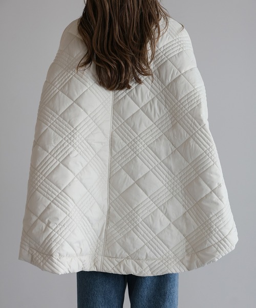 Bonjour Sagan（ボンジュールサガン）の「キルティングポンチョコート（ポンチョ・レディース・ブラック/カーキ/キナリ・FREE）」の17枚目の写真