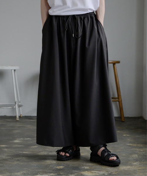 KUUUPY（クーピー）の「Gather Hakama Pants - ギャザー袴パンツ（その他パンツ・メンズ・ブラック・SMALL/MEDIUM/LARGE）」の2枚目の写真