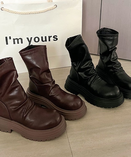 Nia(ニア)の「Nia(ニア)/厚底 バッグジップアップ シンプルショートブーツ(ブーツ・レディース・ブラウン/ブラック・36/38)」の3枚目の写真