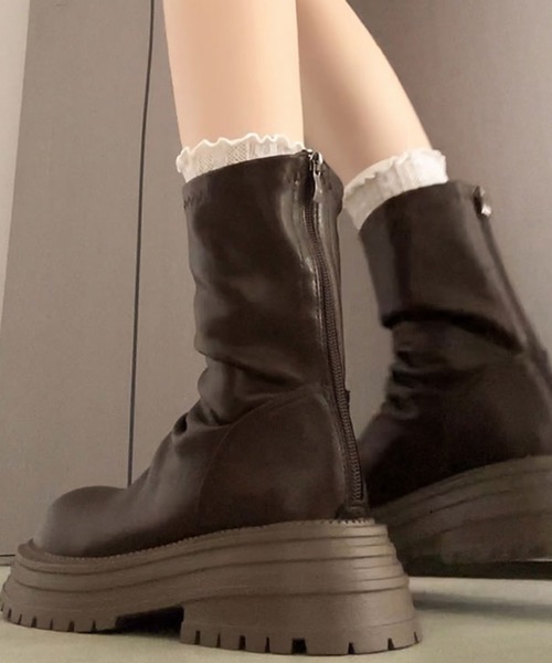 Nia(ニア)の「Nia(ニア)/厚底 バッグジップアップ シンプルショートブーツ(ブーツ・レディース・ブラウン/ブラック・36/38)」の11枚目の写真