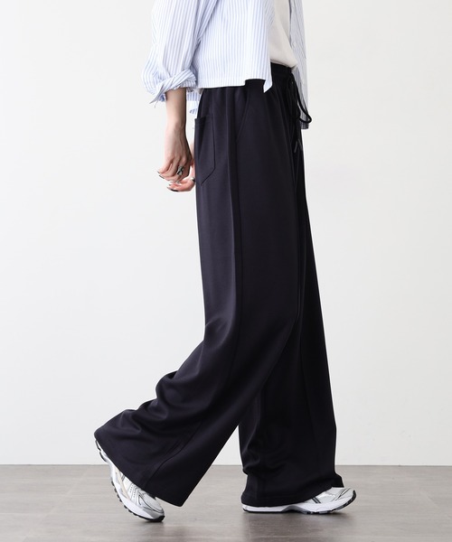 revertical(リバーティカル)の「ポンチセンタープレスワイドパンツ(スウェットパンツ・メンズ・ブラック/ネイビー・M/L)」の11枚目の写真